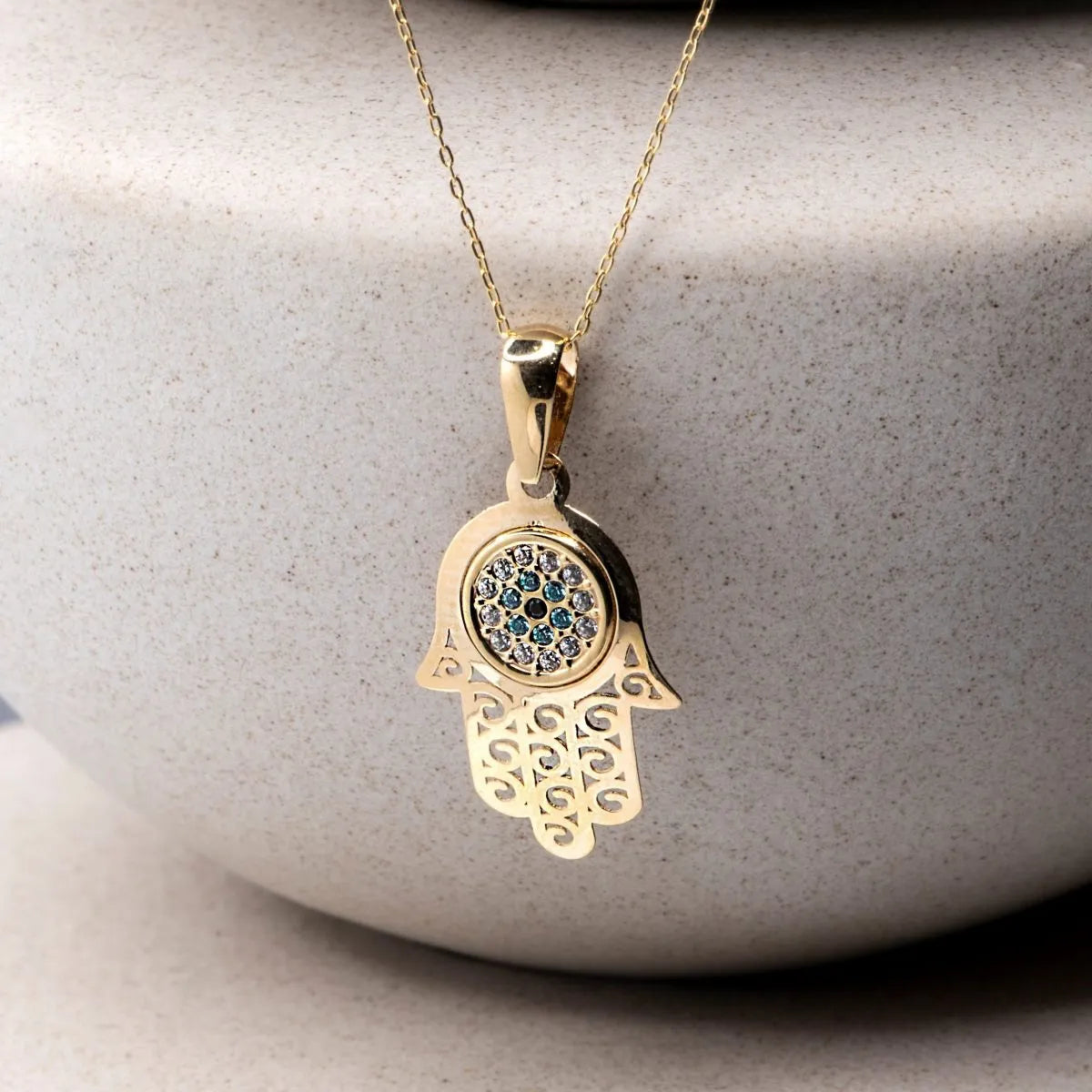 Las joyas con Ojo Turco para atraer la fortuna y buena suerte