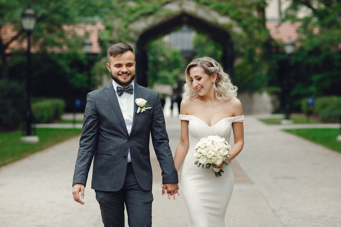 Regalos originales para novias y novios en el día de su boda con las que estar radiante