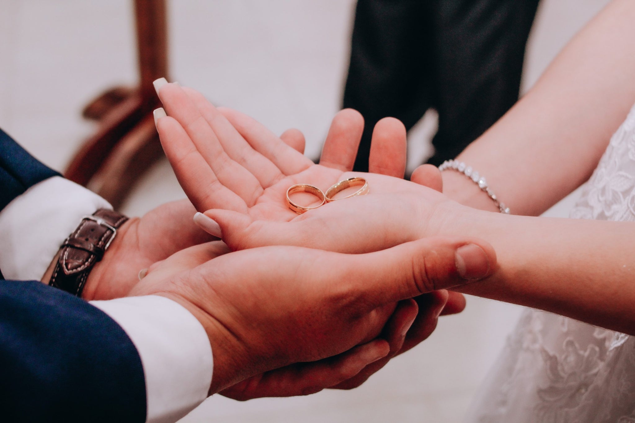 Los secretos sobre las alianzas de boda que toda novia debe conocer
