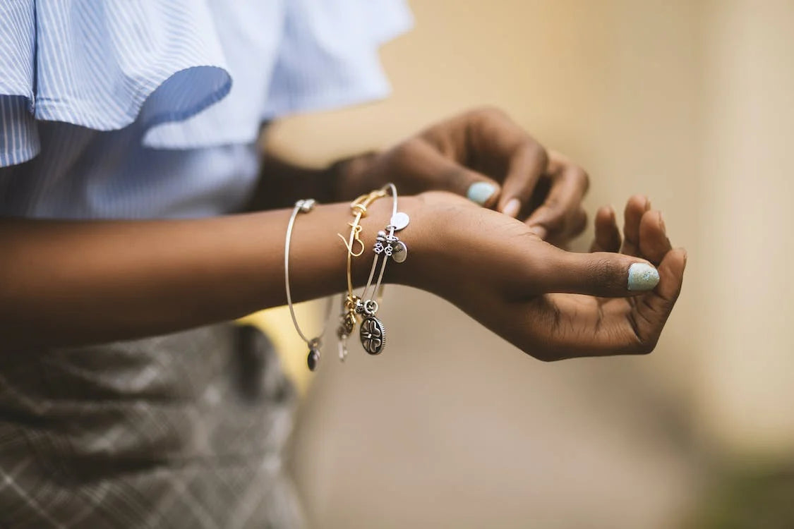 No te pierdas estos trucos para aprender a combinar y mezclar tus pulseras