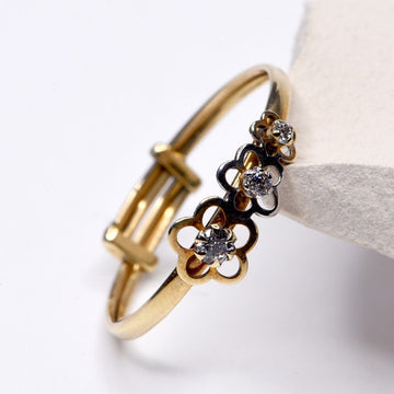 Conjunto Ayana de Anillo y Pendientes Comunión en Oro Bicolor 9 Kilates