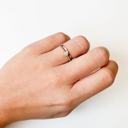 Anillo Doble Solitarios con Circonitas en Oro Bicolor 9 Kilates
