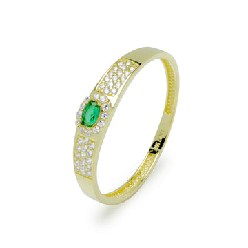 Anillo Circonita Esmeralda y con Circonita Blancas en Oro Amarillo de 9 Kilates