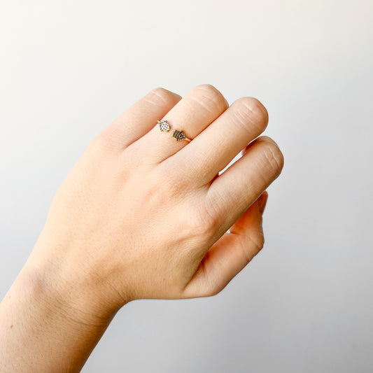 Anillo Mano de Fátima Oro Amarillo 9 Kilates