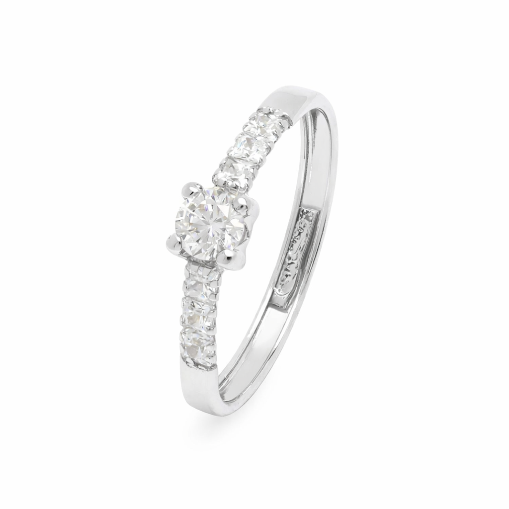 Anillo de Oro Blanco de 9 Quilates con Circonitas