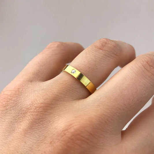 Alianza de Boda Fel Plana en Oro Amarillo Pulido de 3,5 mm con Diamante