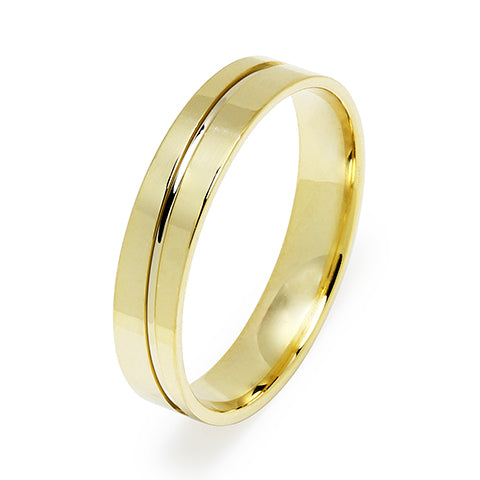 Alianza de Boda Chase Pulida con Linea en Oro Amarillo 4,5 mm