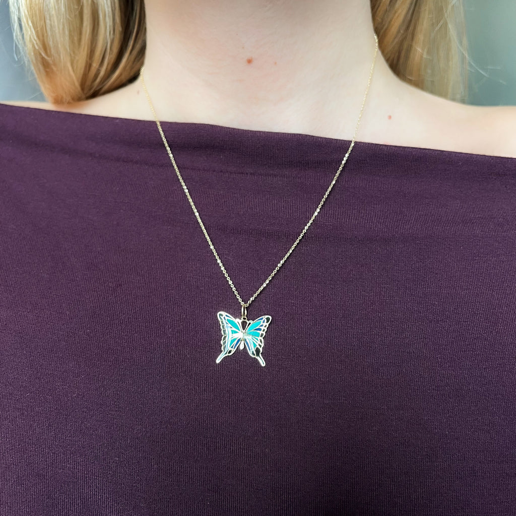 Colgante Mariposa Danaus de Oro de 9 Quilates con Esmalte