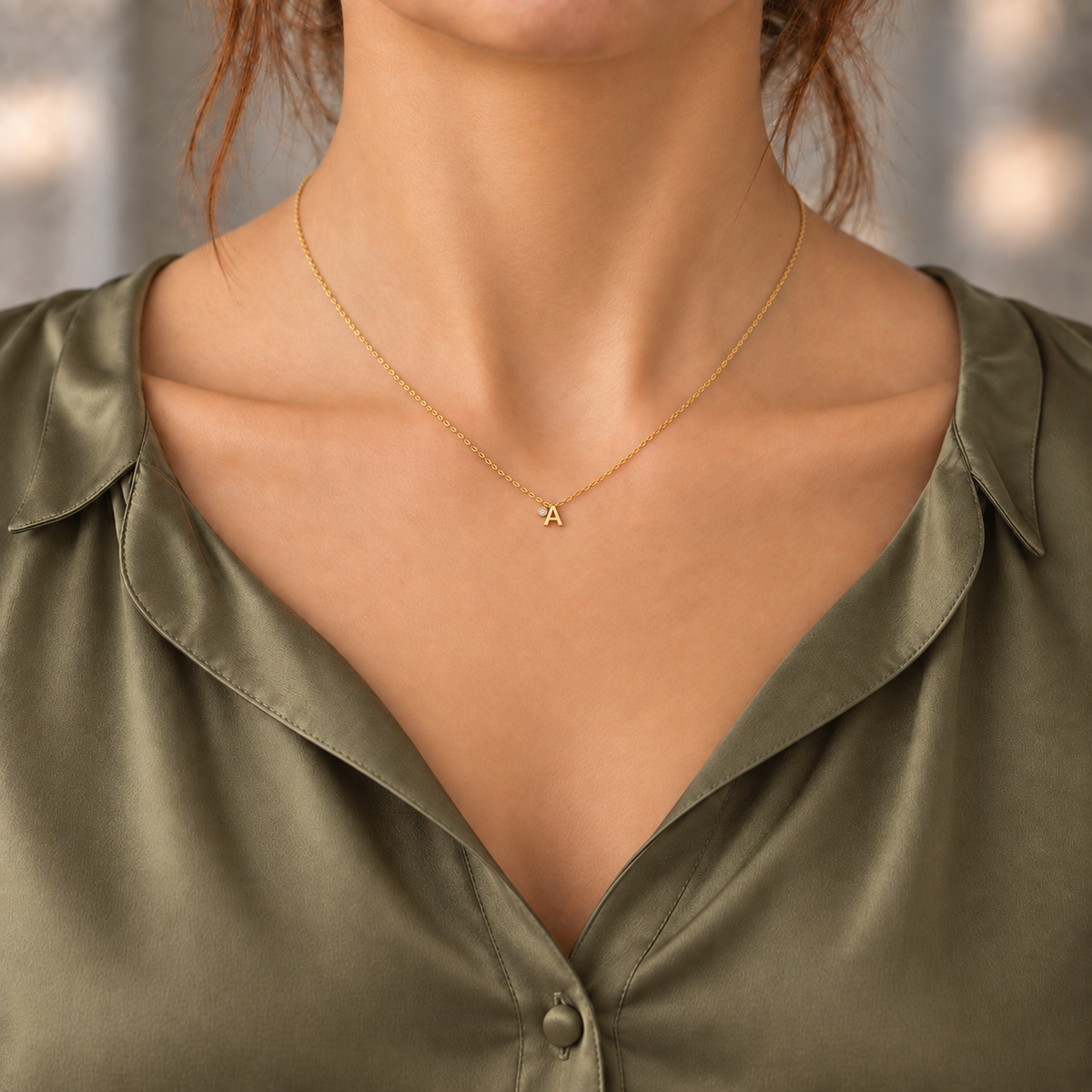 Cadena y Colgante Essenza Letra Inicial  Diamante Creado en Oro Amarillo 9 Kilates