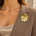 Broche Flor Acero Tesi García