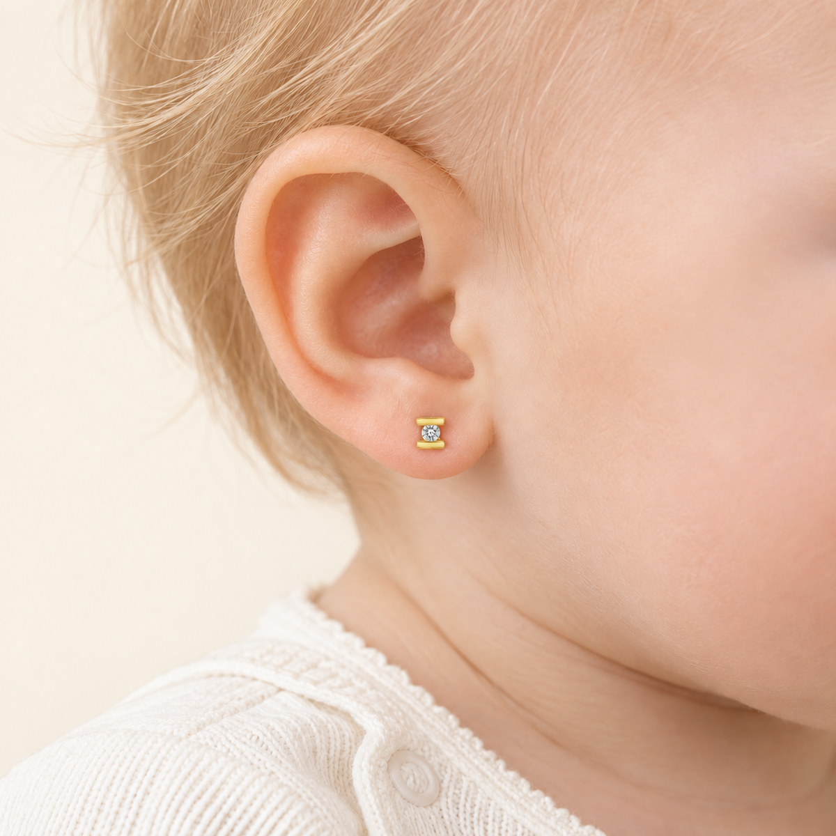Pendientes Dormilonas de Oro de 9 Quilates con Diamantes