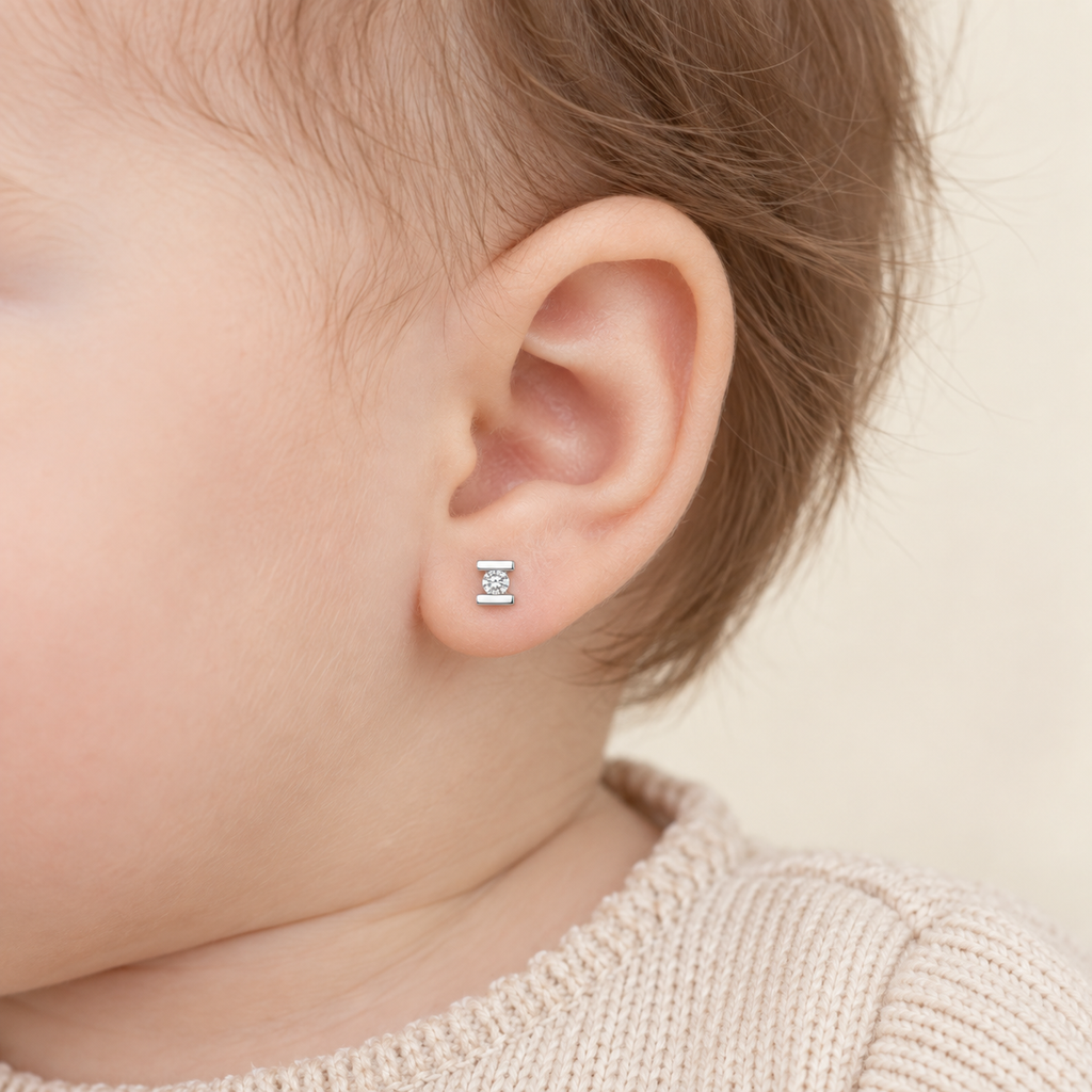 Pendientes Dormilona de Oro Blanco 9k con Diamantes