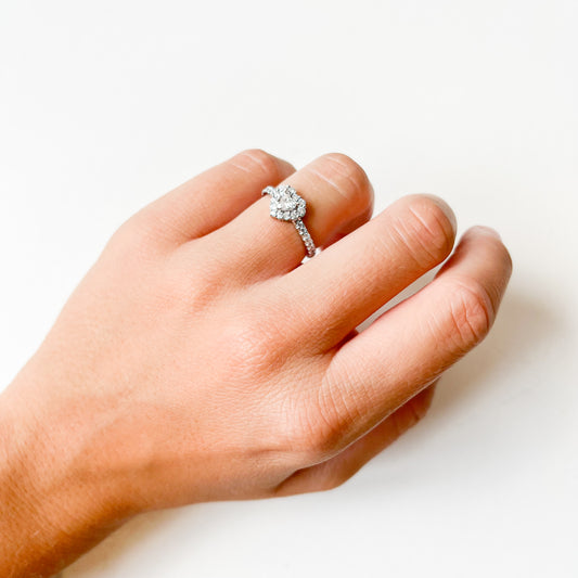 Anillo Corazón Diamantes Creados 0.49 Quilates en Oro Amarillo 9 Kilates