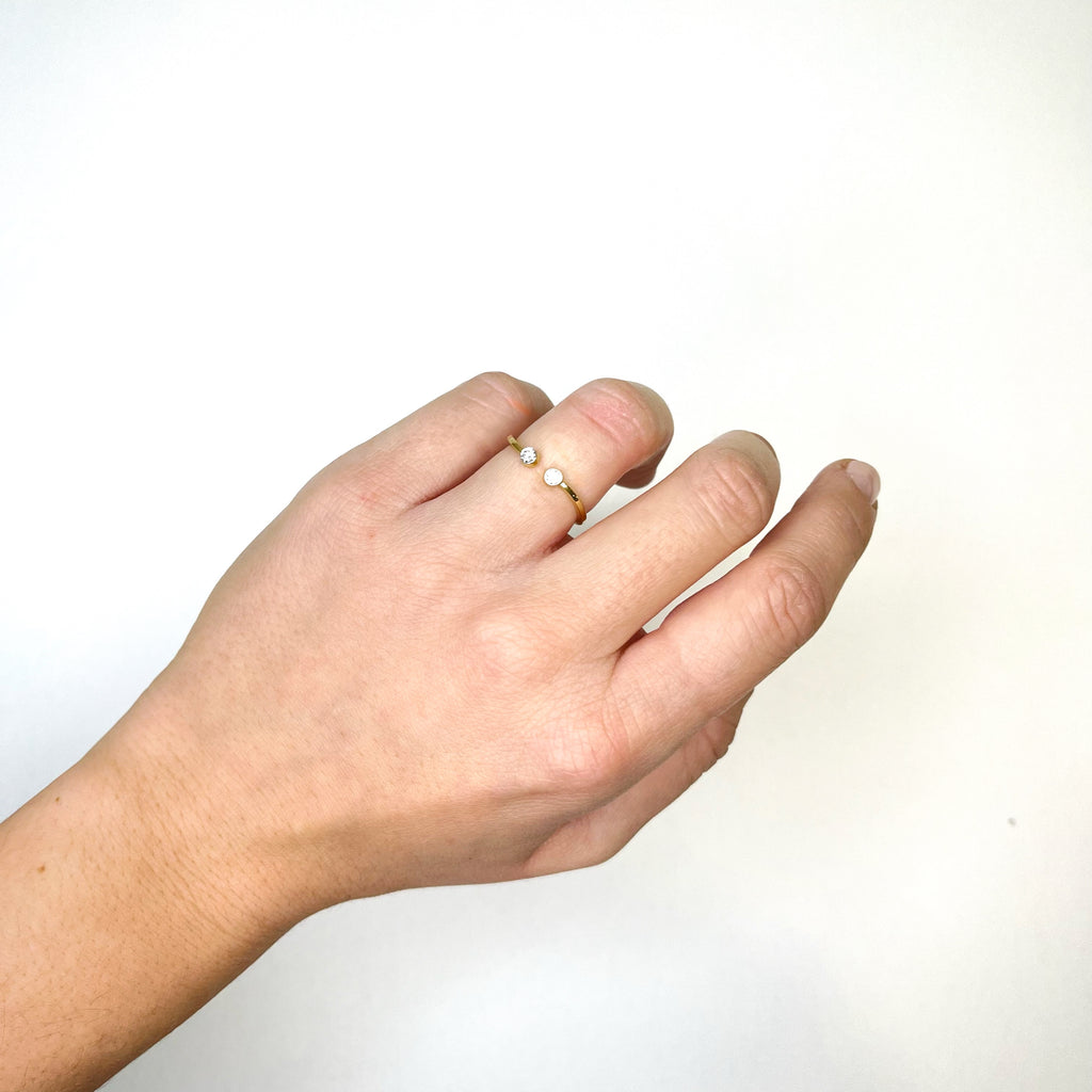 Anillo con Diamantes Creados en Vermeil