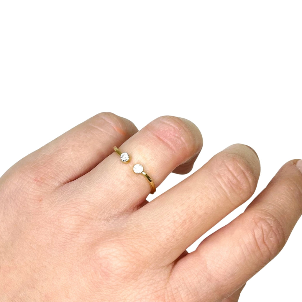 Anillo con Diamantes Creados en Vermeil