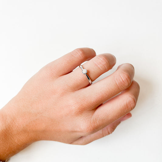 Anillo Solitario Lorraine Diamante Creado 0.25 Quilates en Oro Blanco