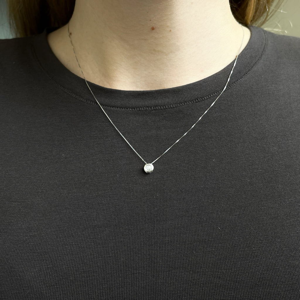 Gargantilla de Oro de 9 Quilates con Diamantes Creados