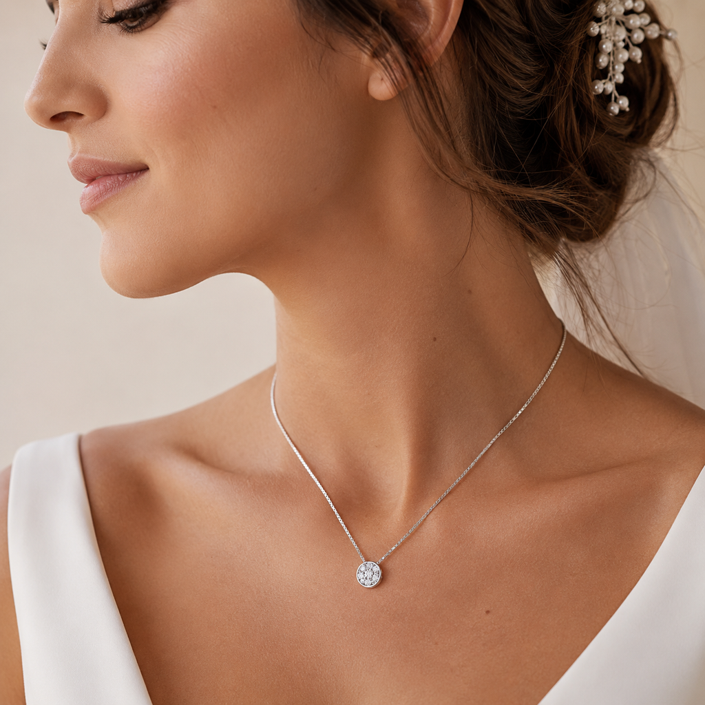 Conjunto Colgante y Cadena Bárbara Oro con Diamantes Creados