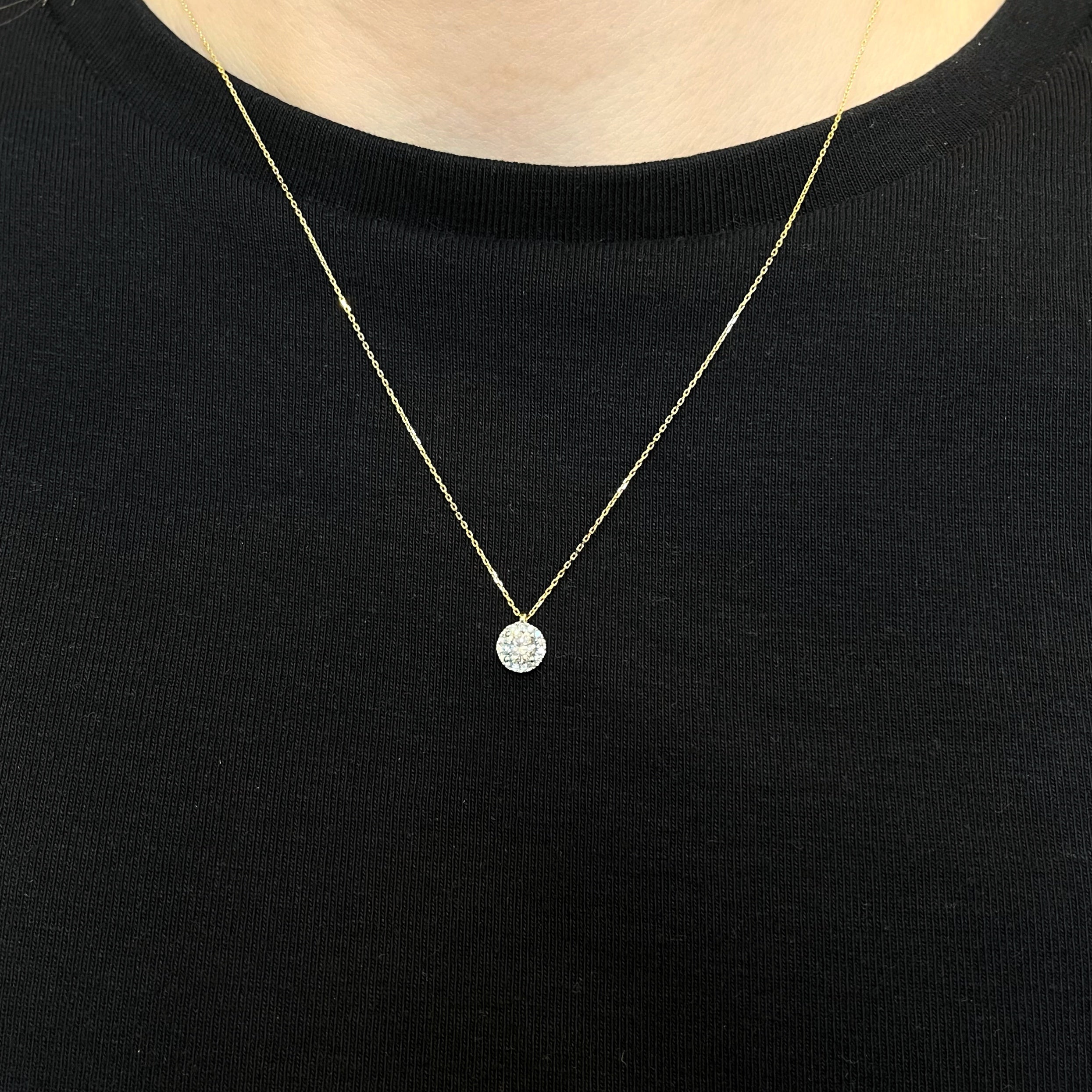 Gargantilla de Oro de 9 Quilates con Diamantes Creados