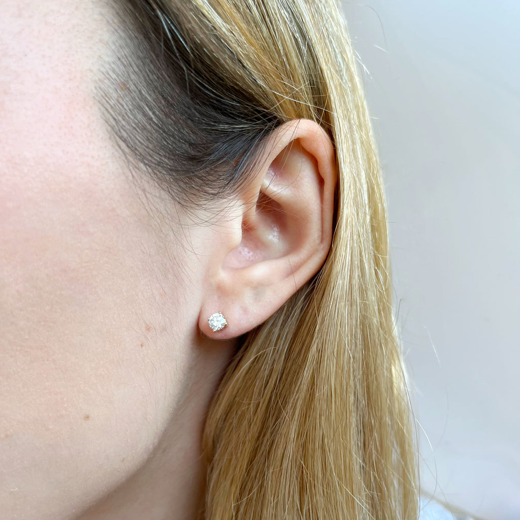 Pendientes de Brillantes Creados de Oro de 18 Quilates