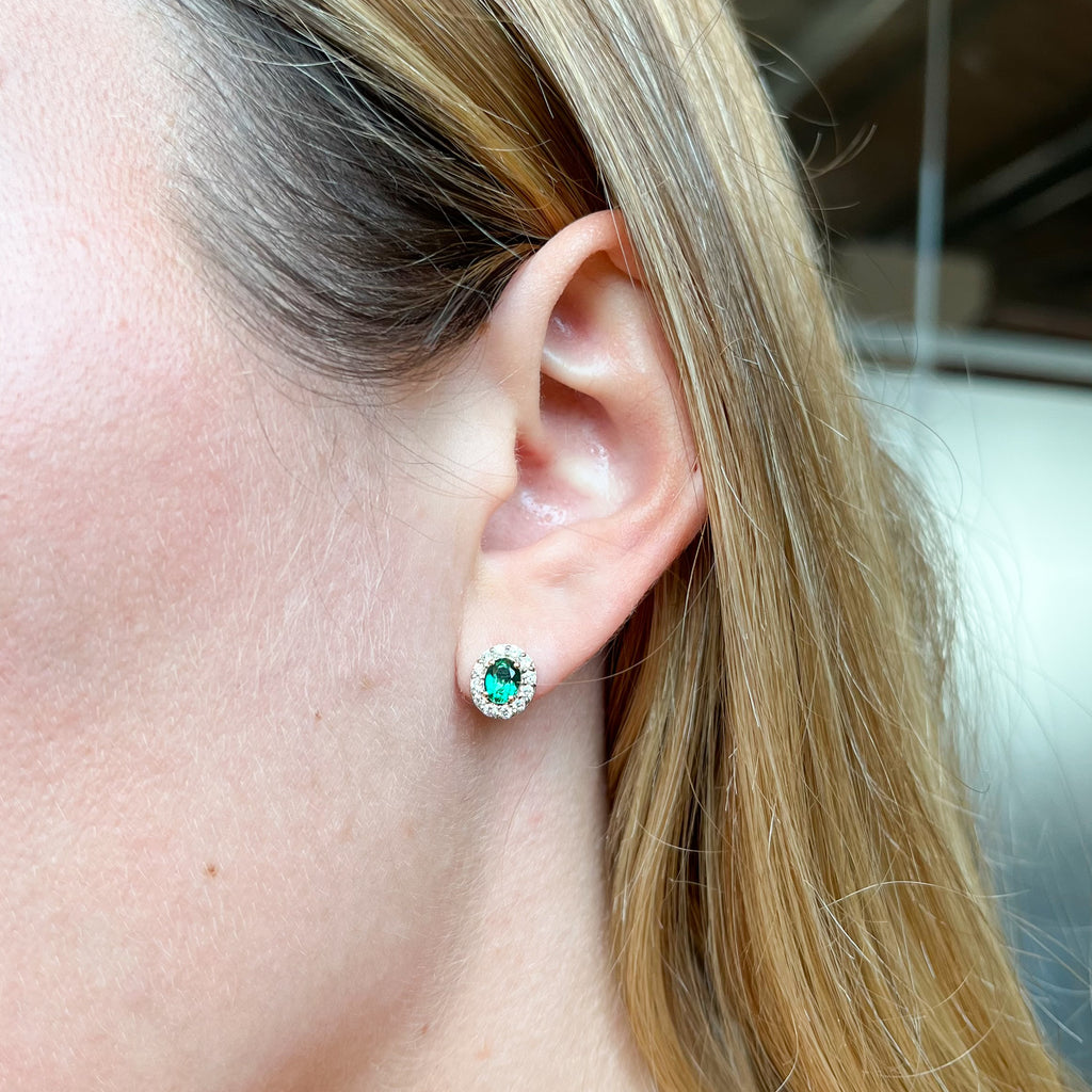 Pendientes Isabeau Oro 9K con Esmeraldas y Diamantes Creados