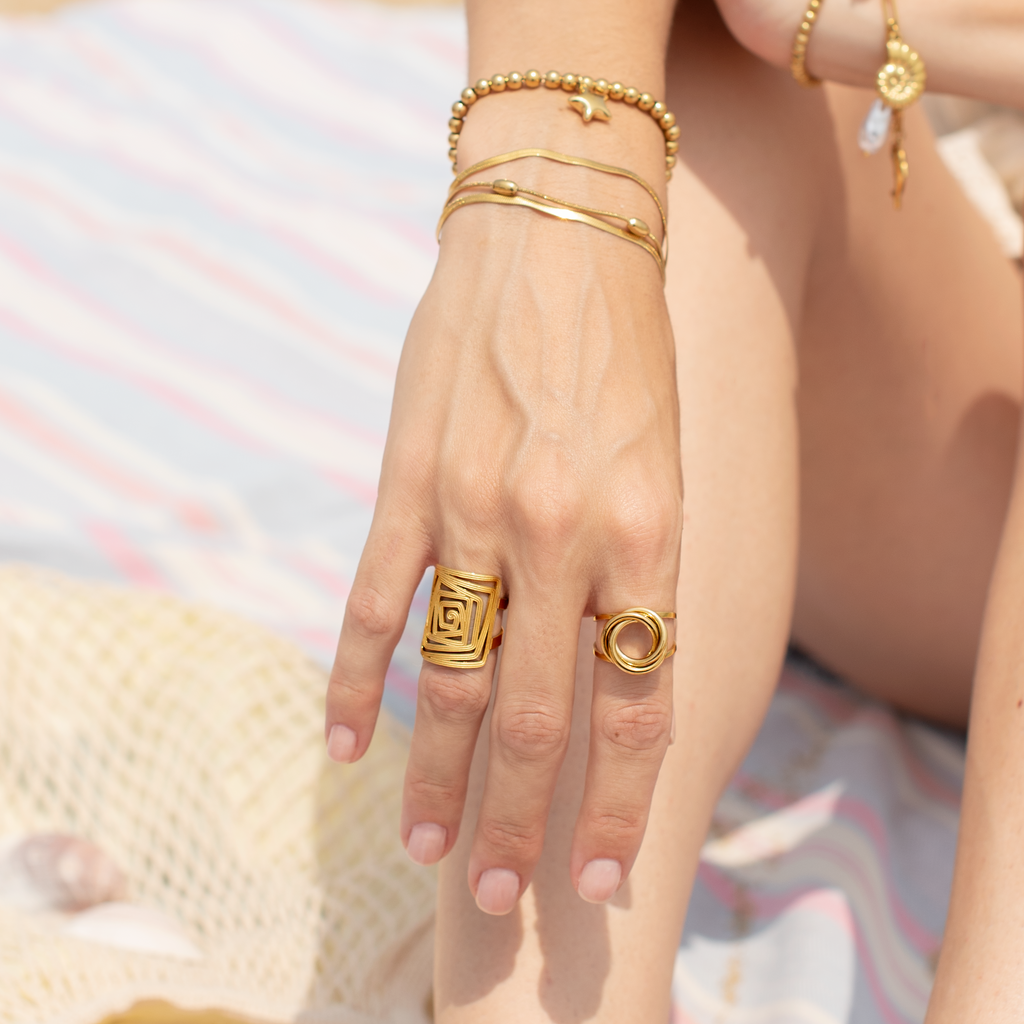 Anillo Rectangular Tesi con Espiral de Acero Ajustable