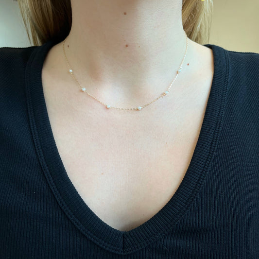 Cadena Lira con 6 Perlas en Oro Amarillo 9 Kilates