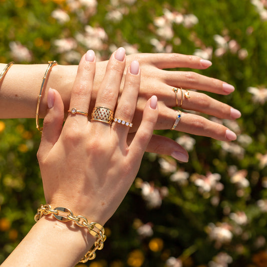 Anillo Angeline en Oro Amarillo de 9 kilates con Circonitas de Colores