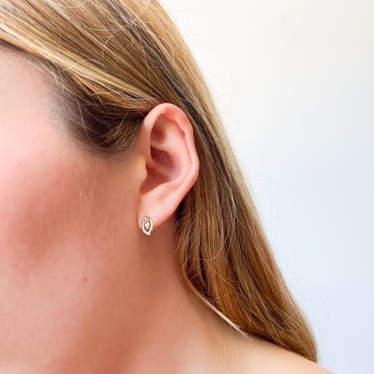 Pendientes Lágrima Tallada con Circonita Blanca en Oro Amarillo de 9 Kilates