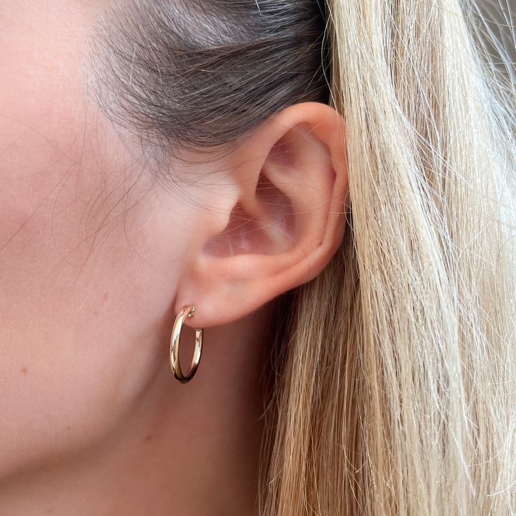Pendientes Criollas Tubulares de Oro de 9 Quilates