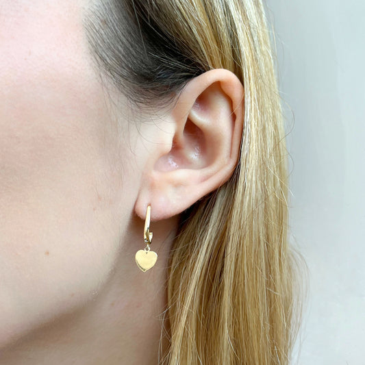 Pendientes Largos con Corazones Lisos en Oro Amarillo 9 Kilates