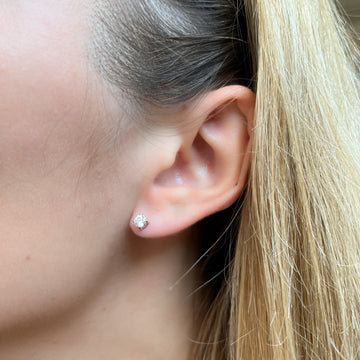 Pendientes 4 Grapas de Diamantes 0.48 Quilates en Platino