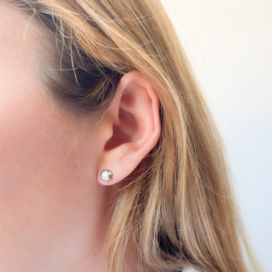 Pendientes Redondos con Diamantes de 0,32 Quilates en Oro Blanco 18 Kilates