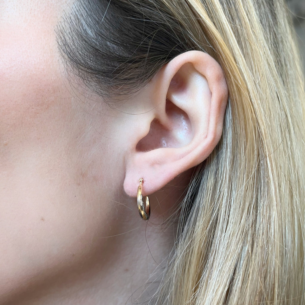 Pendientes Criollas Diamantadas de Oro de 9 Quilates