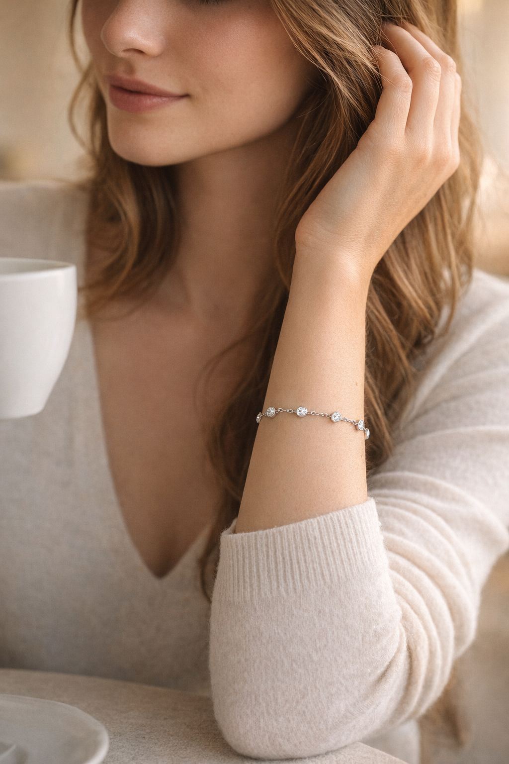 Pulsera de Plata de Ley 925 con Moissanita Pequeña, foto de ambiente