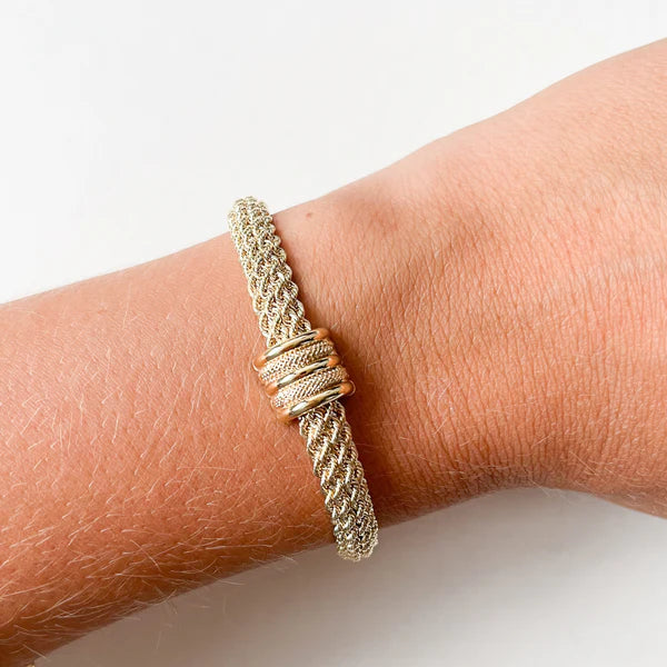 Conjunto Kejari Cadena y Pulsera en Oro Amarillo 9 Kilates