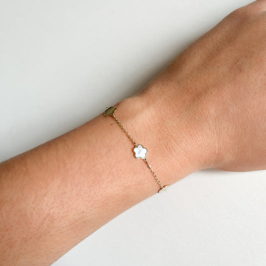 Pulsera Flores con Nácar en Oro Amarillo 9 Kilates