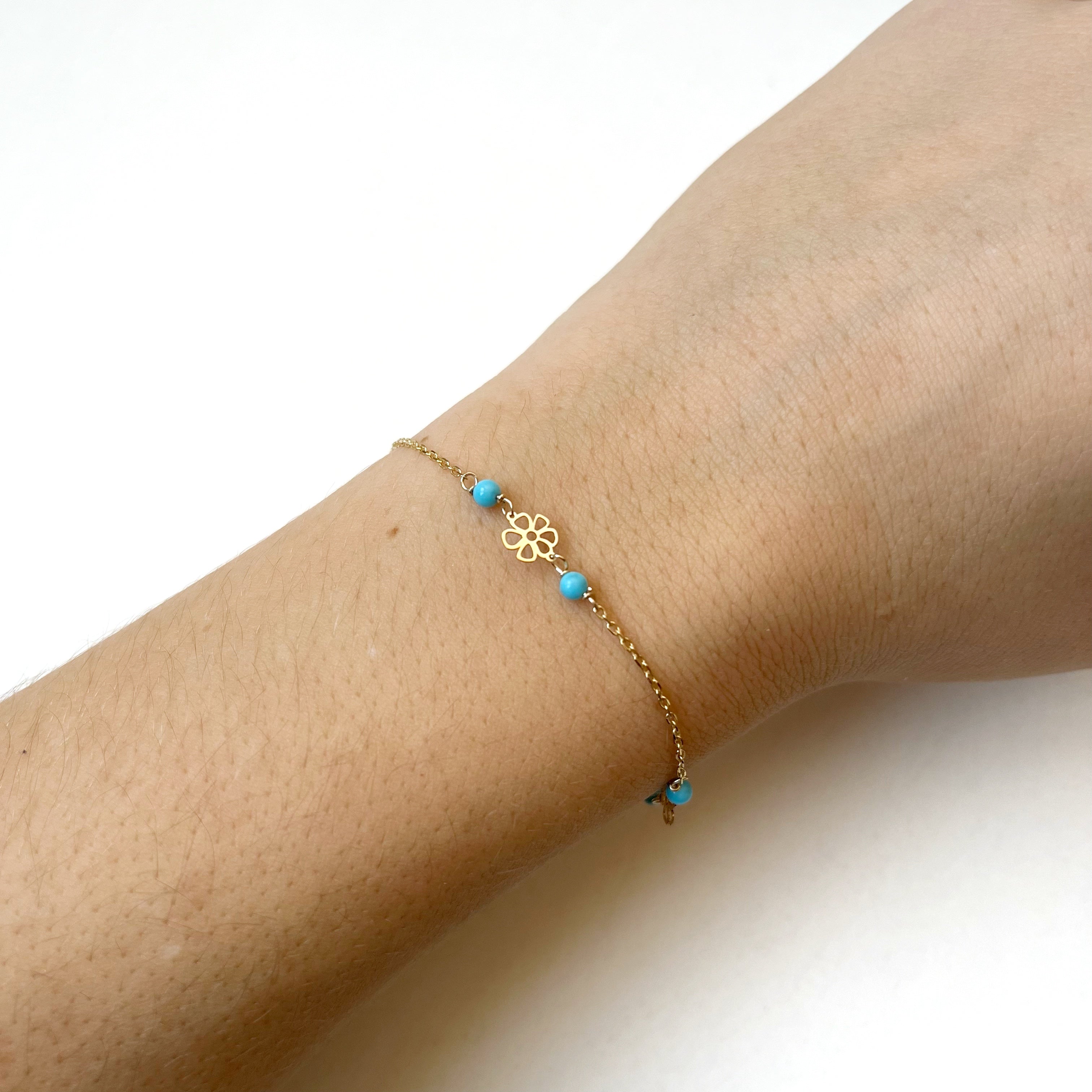 Pulsera de Flores Calada de Oro de 9 Quilates con Turquesa