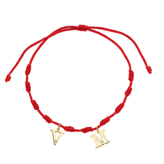 Pulsera Hilo Nudos Roja con Iniciales en Oro Amarillo 9 Kilates y Diamante
