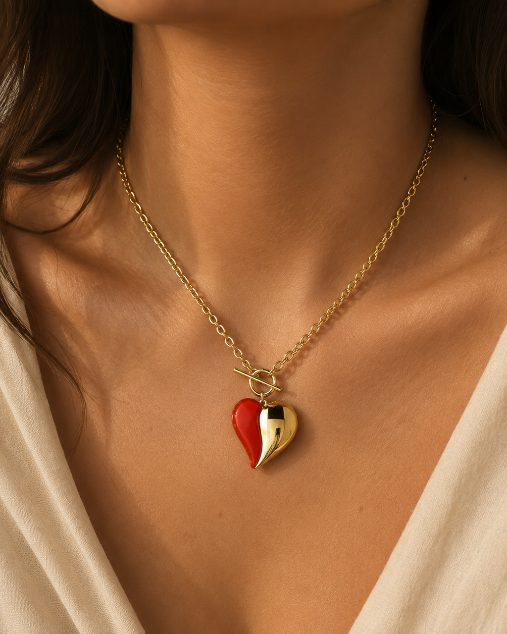 Gargantilla Ancha Tesi de Acero con Corazón Rojo