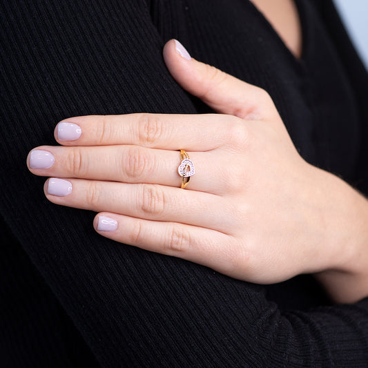 Anillo Clau Corazón con Circonita en Oro Amarillo 9 Kilates