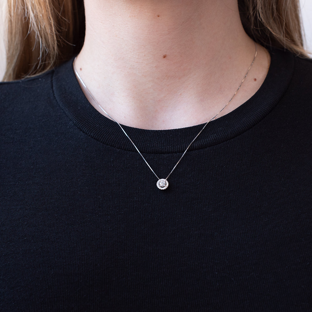 Gargantilla Dita de Oro Blanco de 18 Quilates con Diamantes