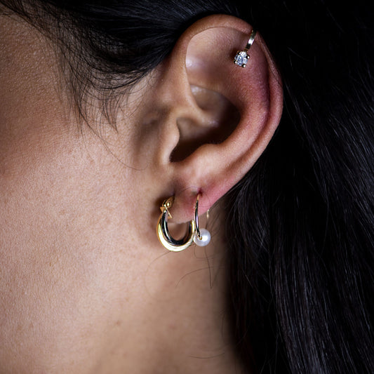 Piercing de Oreja con circonita en Oro Amarillo 9 Kilates