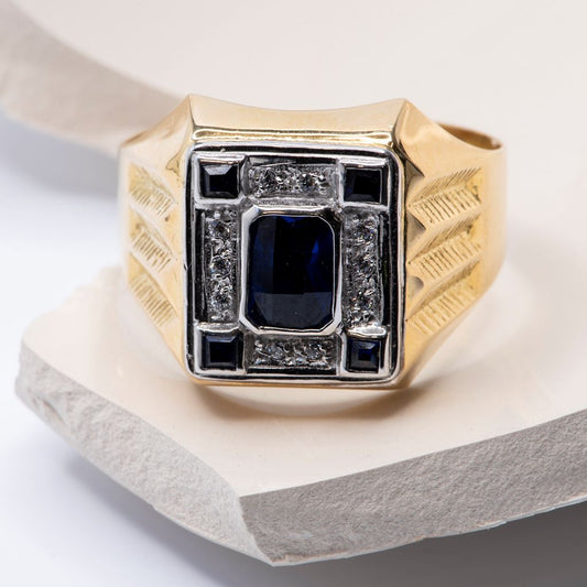 Sello Hombre Rectangular en Oro Bicolor 18 kilates con Piedra Azul Central y Circonitas